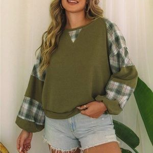 Green long sleeve top